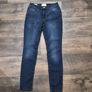 Universal Thread Dark Blue Skinny Jeans